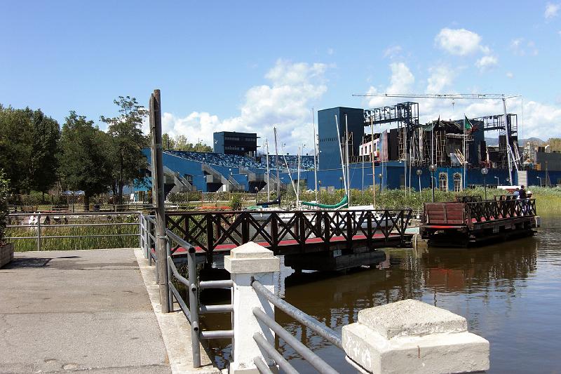 02 Torre del Lago - il teatro.JPG